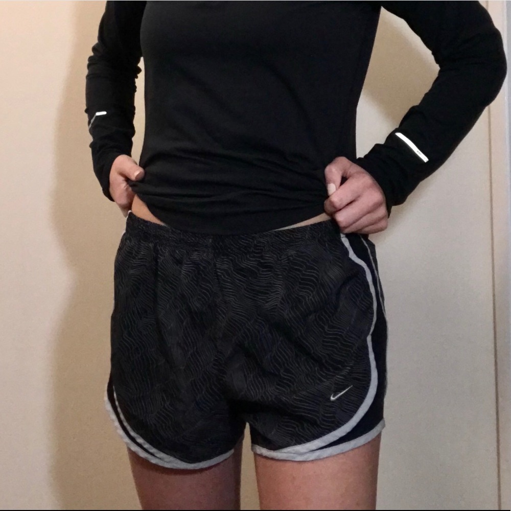 Nike Dri Fit Shorts - Small - Picture 2 of 4